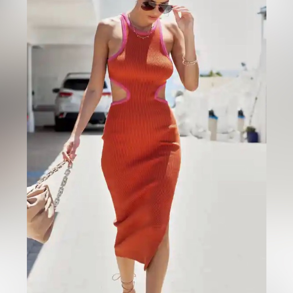 Nwt Vici Lucca Statement Maker Side Cutout Ribbed Midi Dress In Rust Sz S